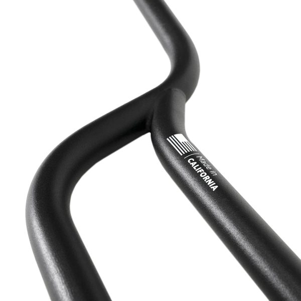 SUPER73_FS-C1043_ZX_Blaine_Handlebar_1080x1080_05_2500x_335b4f12-991a-4159-a478-1cdbc7d903e1