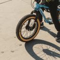 SUPER73_K1D_HexTire_155-00015_Lifestyle_04_1080x1080_46b12295-8679-499e-98e9-6f0d67975d8b