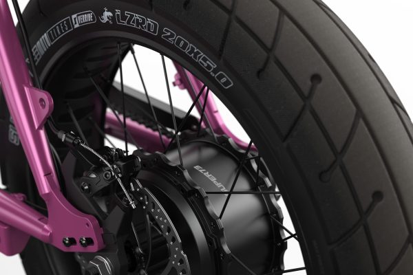 SUPER73_MY23.5_ZX_Core_PricklyPink_Detail2-1