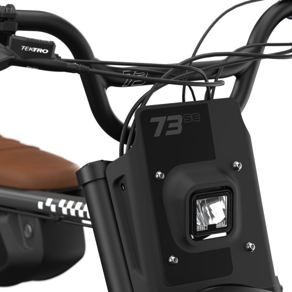 SUPER73_MY24_ZAdventure_SE_Palladium_Detail1_Headlight_7737b872-89d6-462f-b1d1-ce29fe6f019d