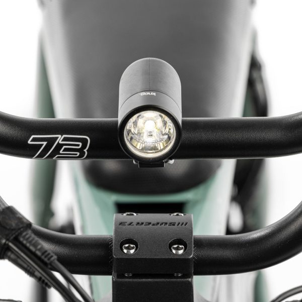 Super73_FS-C1203_Knog-PlugFrontLight-250-LM-Light_01