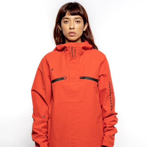 Super73_ValePackableAnorak_BloodOrange_07