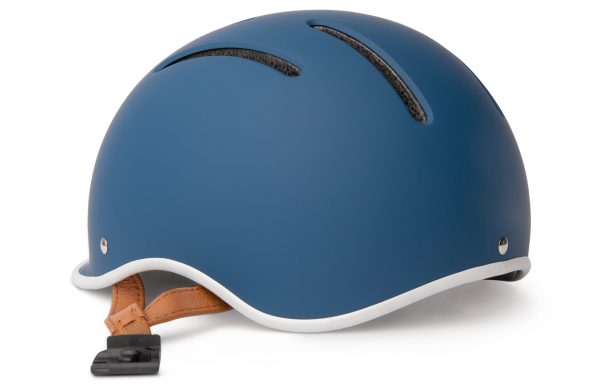 ThsdJR-helmet-blazingblue-8_38c3f7ef-7904-413b-a19c-7e7c11f30f77