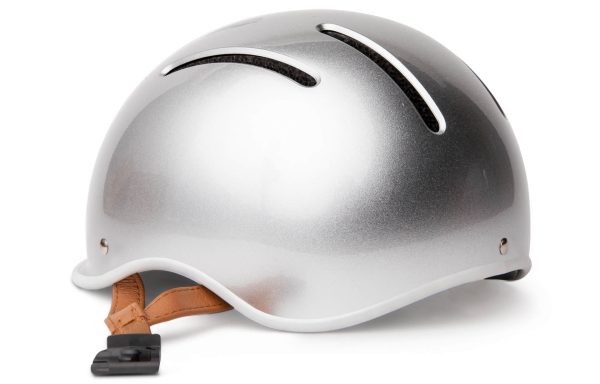 ThsdJR-helmet-sosilver-8_7b4d366c-c3ff-4abd-9539-7f17b7e4ec97